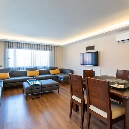 Cesme'de Ozel Havuzlu, Barbeku Alanli Villa-awz111 * Cesme