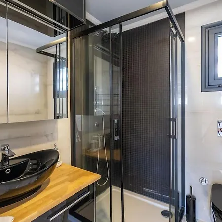 Cesme'de Ozel Havuzlu, Barbeku Alanli Villa-awz111 Villa Cesme