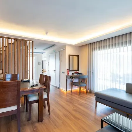 Villa Cesme'de Ozel Havuzlu, Barbeku Alanli Villa-awz111 Cesme